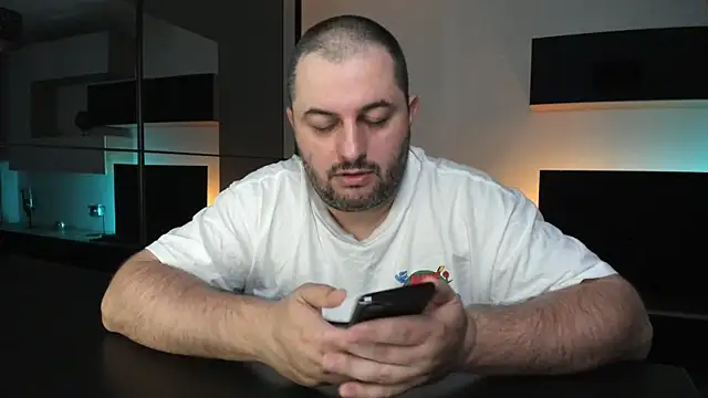 Živý XXX chat DravenPeak