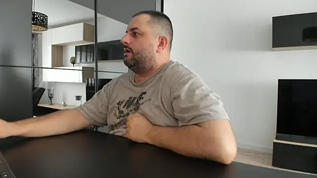 DravenPeak Adlı Modelin Web Kamerası Şovu