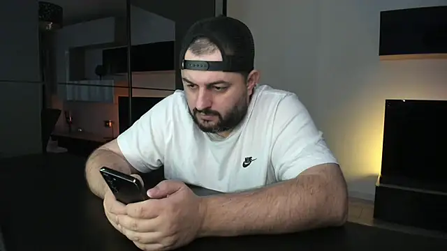 DravenPeak Chat XXX live