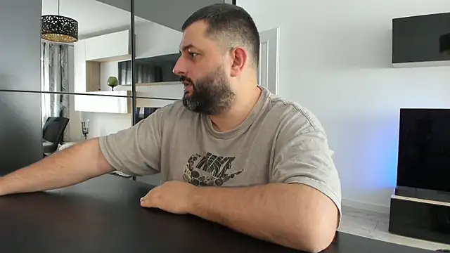 DravenPeak Adlı Modelin Web Kamerası Şovu