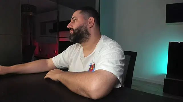 DravenPeak Chat XXX live