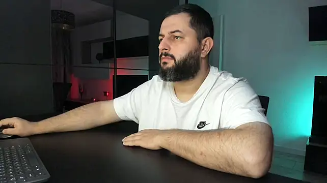 Show modela DravenPeak na web-kameri