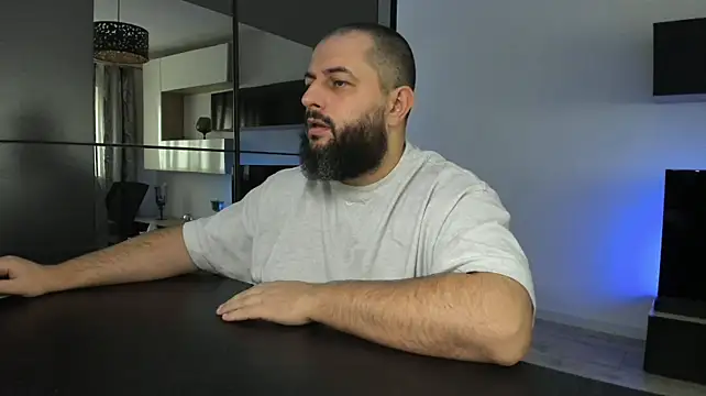 Show modela DravenPeak na web-kameri