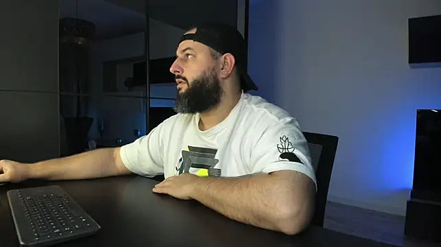Živý XXX chat DravenPeak