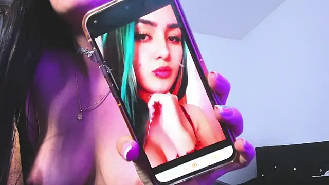 77Neferkitty77's Live XXX Chat