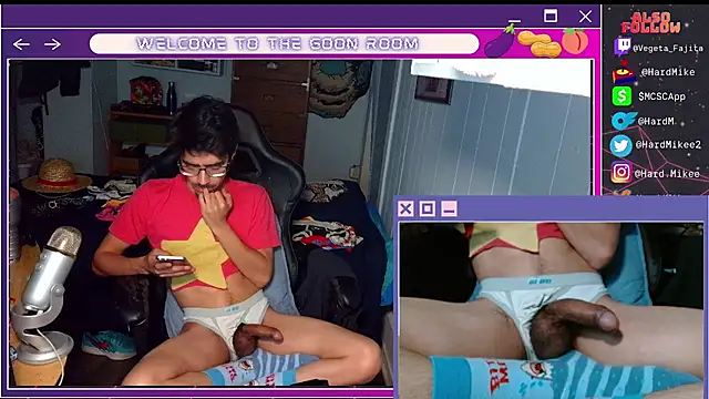 HarddMikee Show in webcam