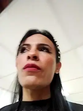 Aisha_hotts777 Pertunjukan Webcam