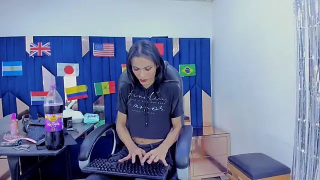 Aisha_hotts777 Webcam-Show