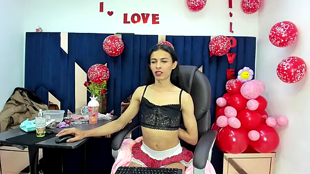Aisha_hotts777 Webcamshow