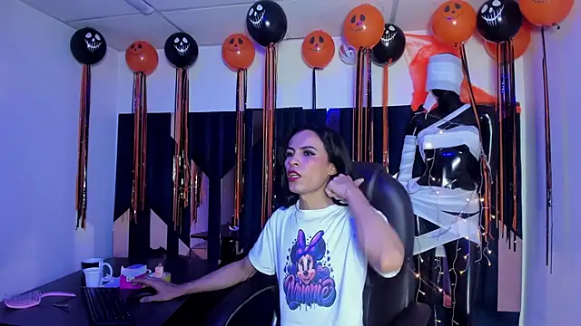 عرض كام Aisha_hotts777