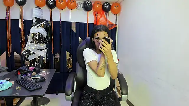 عرض كام Aisha_hotts777