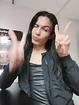 Aisha_hotts777's Webcam Show