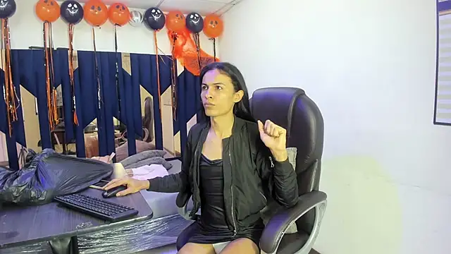 Aisha_hotts777 ওয়েবক্যাম শো