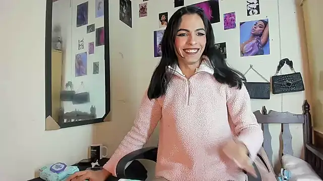 Webkamerová show Aisha_hotts777