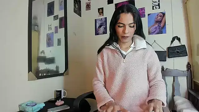 Pertunjukan Kamera Web Aisha_hotts777