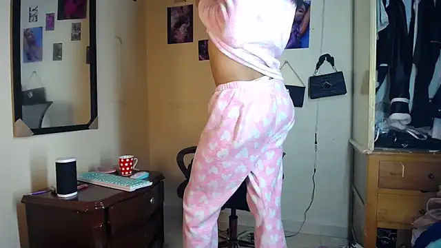 Aisha_hotts777 Show in webcam