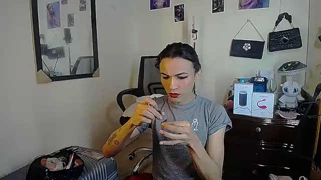 Aisha_hotts777 웹캠 쇼