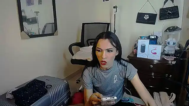 Aisha_hotts777's Webcam Show