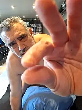 -Jim-Cummer- Pertunjukan Webcam