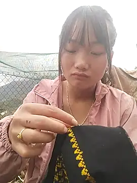 Hinyy112's Webcam Show