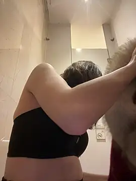 littleqiu – Kamerová šou