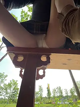 littleqiu Pertunjukan Webcam