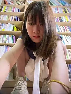littleqiu 在線直播表演