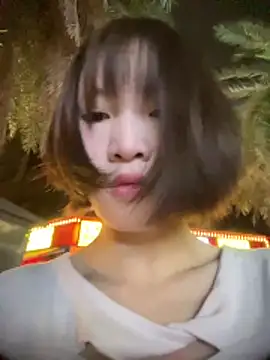 littleqiu Pertunjukan Webcam