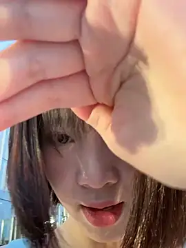 littleqiu Pertunjukan Webcam
