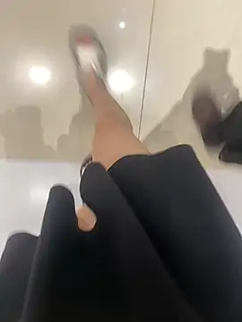 عرض كام littleqiu