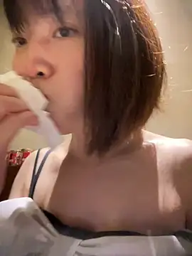 littleqiu Chat XXX in diretta