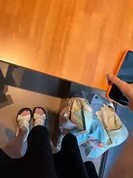 Chat +18 de littleqiu ao vivo