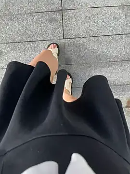 littleqiu Adlı Modelin Canlı XXX Sohbeti