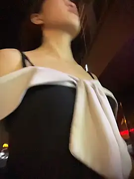 littleqiu Adlı Modelin Canlı XXX Sohbeti