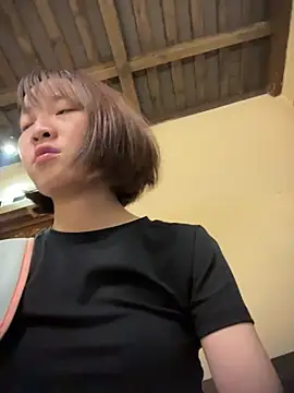 littleqiu Chat XXX live
