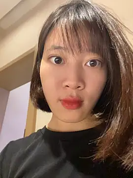 littleqiu Adlı Modelin Canlı XXX Sohbeti
