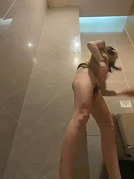 littleqiu 网络视讯表演