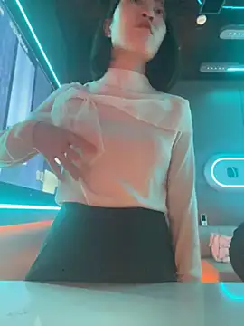 littleqiu 在線直播表演