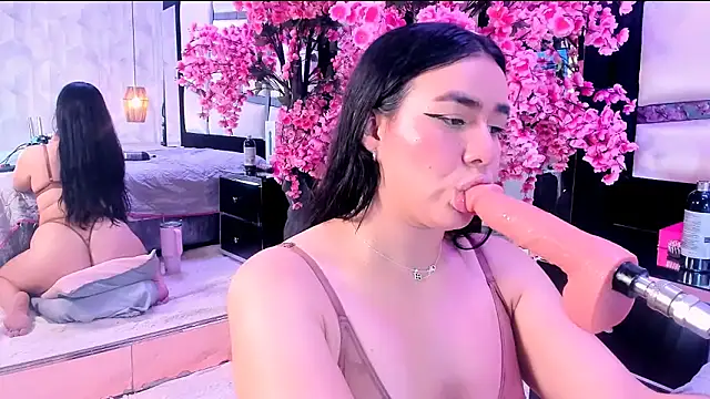 TessaCooper1's Webcam Show