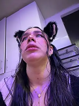 צ'אט XXX בשידור חי של TessaCooper1