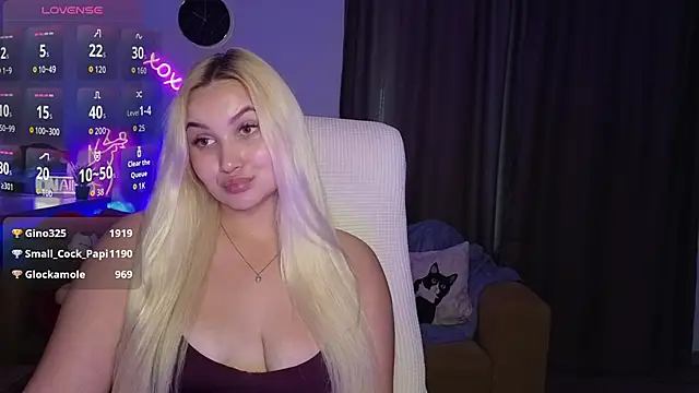 adrelaxina's Live XXX Chat