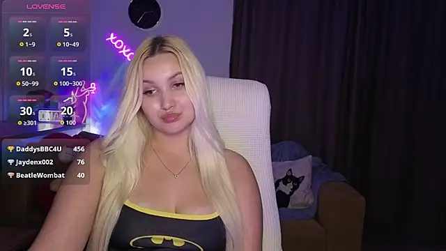 adrelaxina's Live XXX Chat