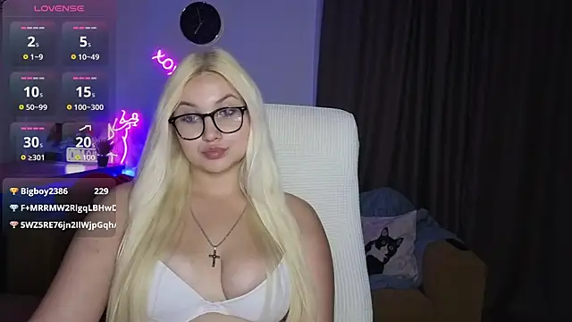 adrelaxina's Live XXX Chat