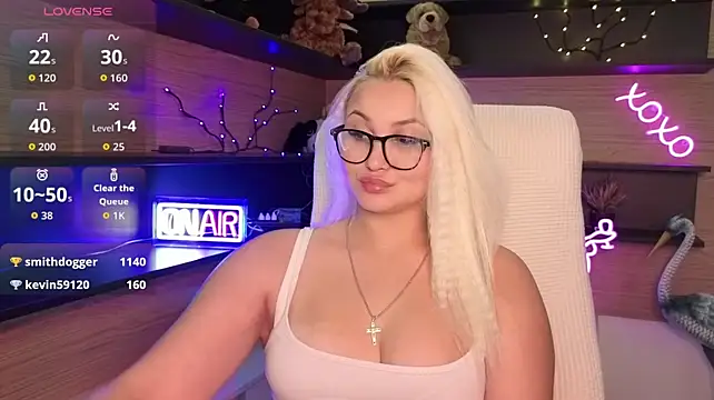 adrelaxina's Live XXX Chat