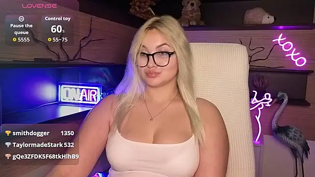 צ'אט XXX בשידור חי של adrelaxina
