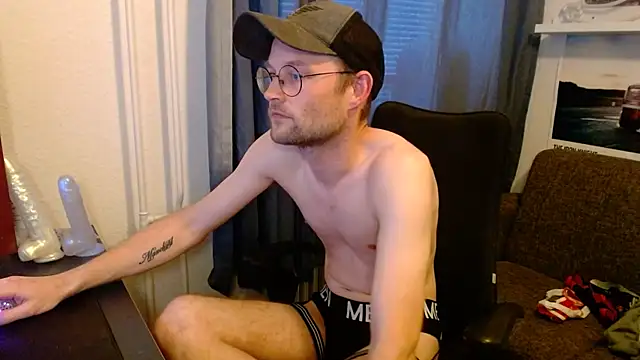 _whoisthatguy_n Webbikameraesitys