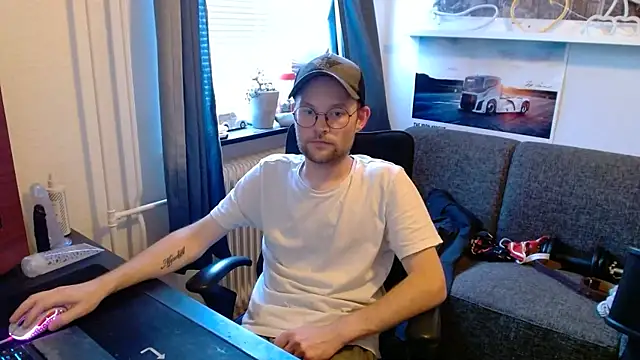_whoisthatguy_ Webcam Show