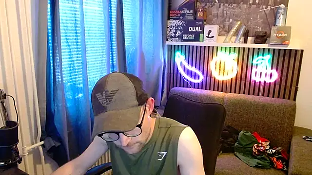 _whoisthatguy_n Webbikameraesitys
