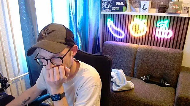 YourNaughtyLukas – webcam-show