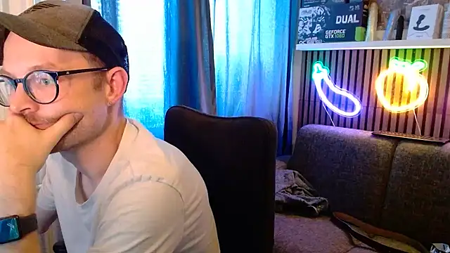 YourNaughtyLukasn Webbikameraesitys